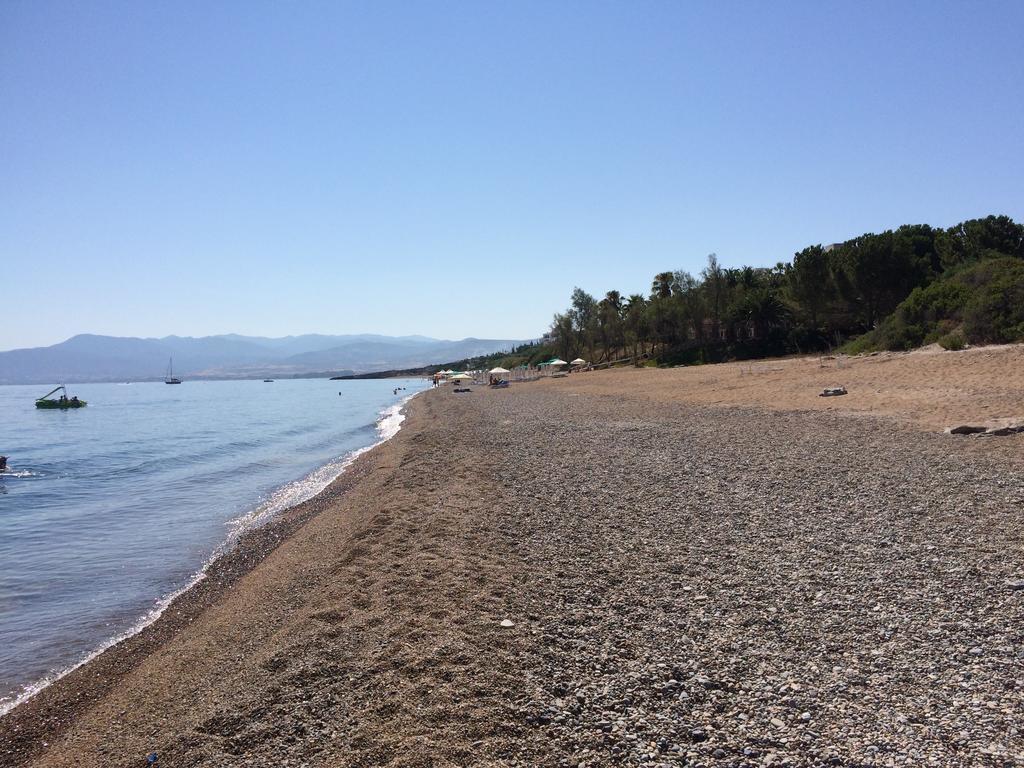 Villa Riverside Polis Oda fotoğraf