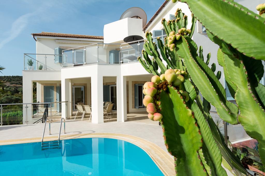 Villa Riverside Polis Dış mekan fotoğraf