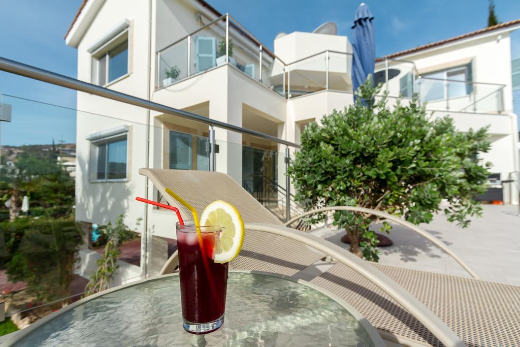 Villa Riverside Polis Dış mekan fotoğraf