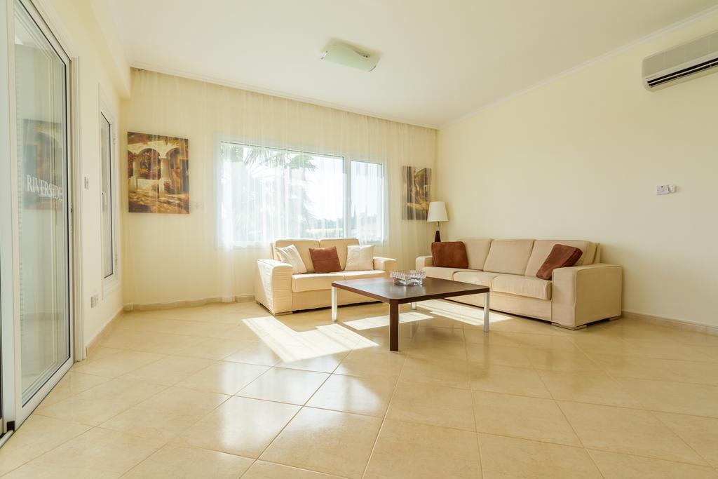 Villa Riverside Polis Dış mekan fotoğraf