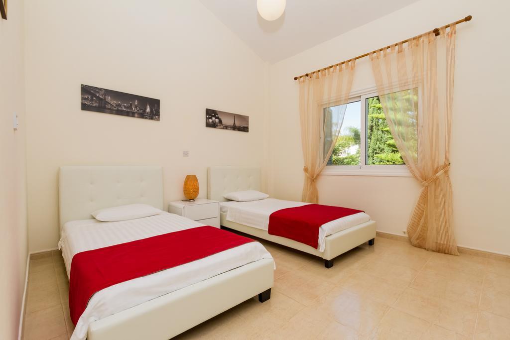 Villa Riverside Polis Dış mekan fotoğraf