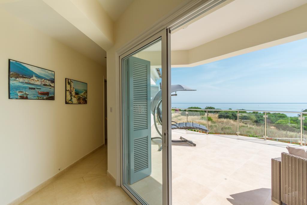 Villa Riverside Polis Dış mekan fotoğraf